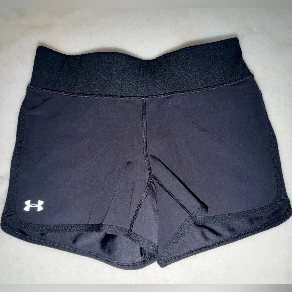 Under Armour Women's Black Athletic Compression Shorts